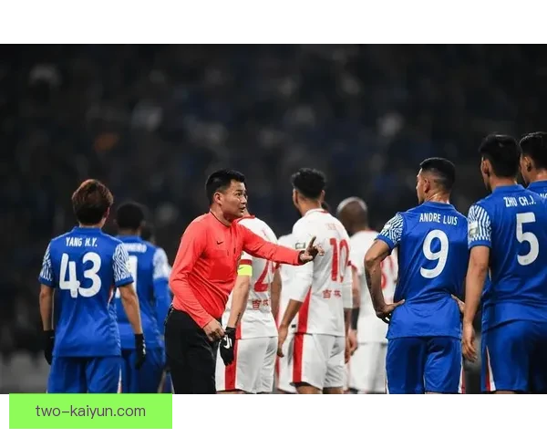 中超赛季精彩回顾：青年才俊崭露头角，激烈对决引发关注