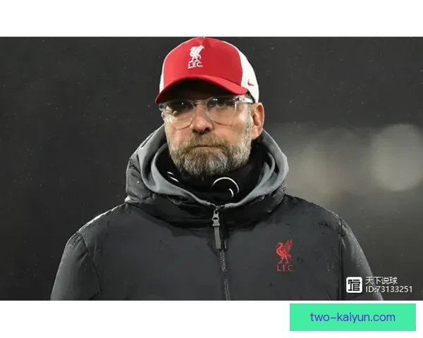 戴维斯本赛季在热刺表现稳健，攻防两端持续提升